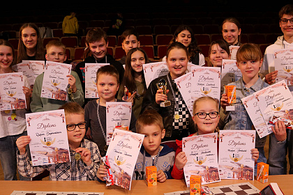 Latvijas Skolu šaha olimpiādes Vidzemes finālā Olaines sporta centra šahistiem 7 medaļas
