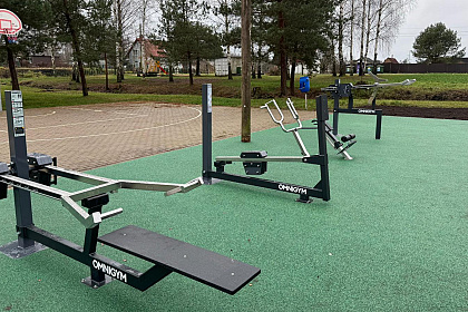 Medemciemā atklāts jauns āra trenažieru laukums