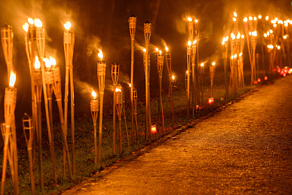 Lāpu gājiens un lepnums par Latviju Olainē