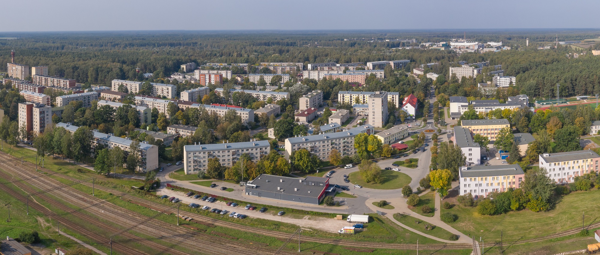 Olaines pilsēta, skats no putnu lidojuma no dzelzceļa puses