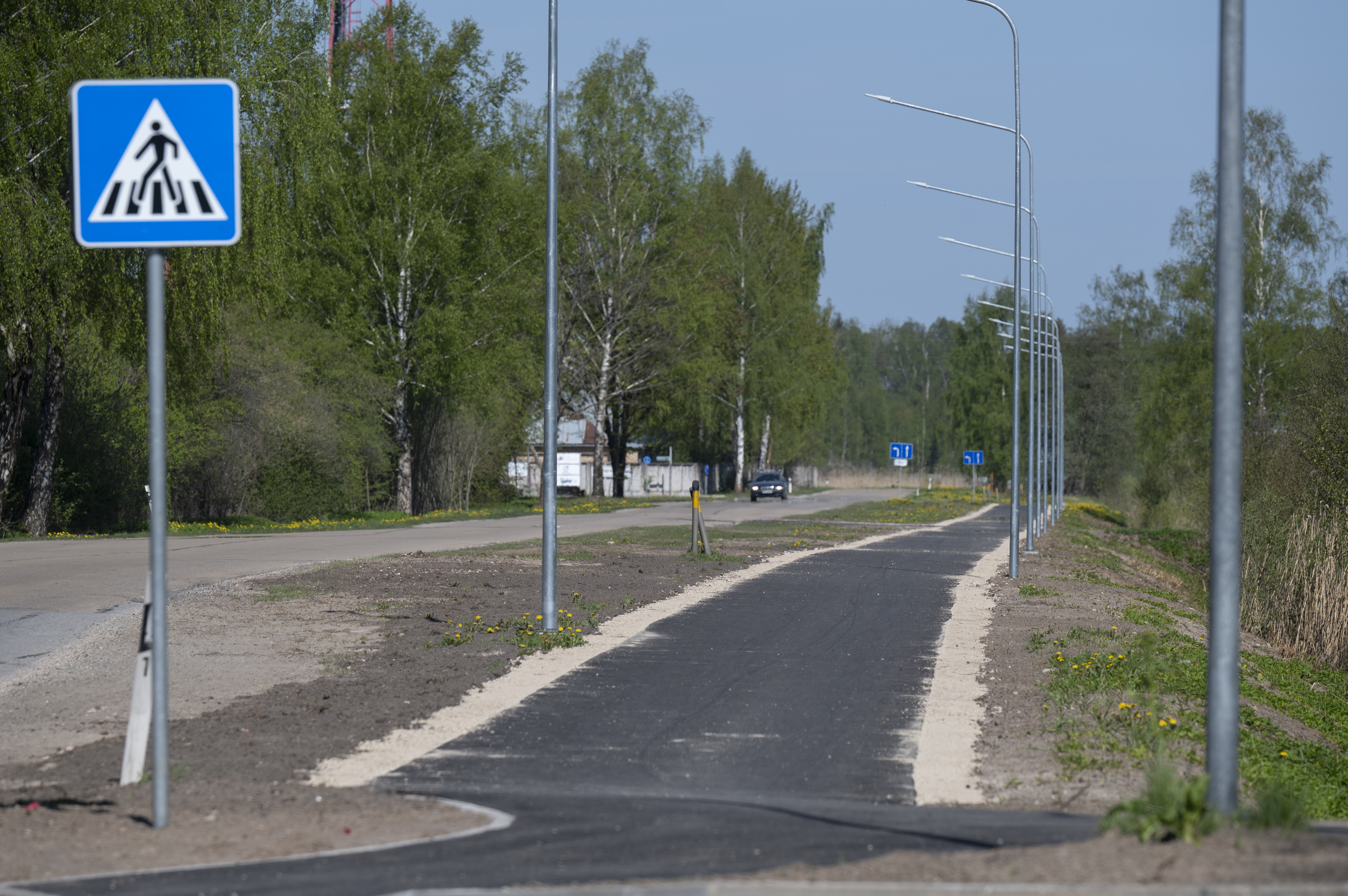 Jaunizbūvētais celiņš Rīgas ielā, Olainē