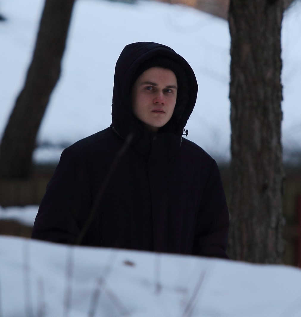 Andreja fotogrāfija ziemā jakā