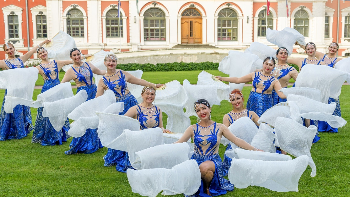 Eksotisko deju kolektīvs "Oriental Flowers" svinēs 15 gadu jubileju