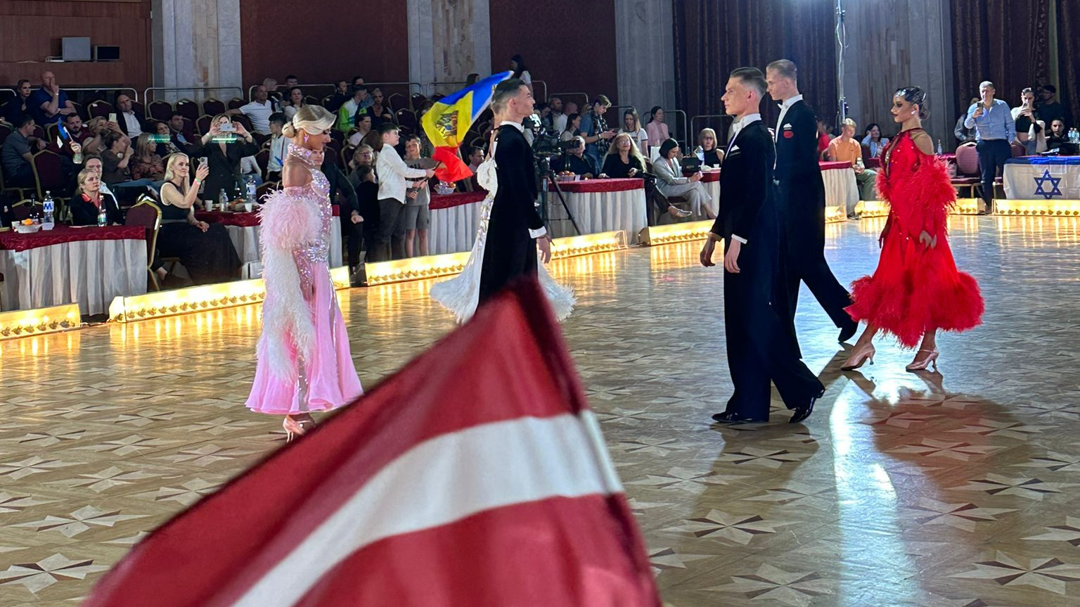 Latvijas pāris sasniedz finālu Eiropas čempionātā Moldovā