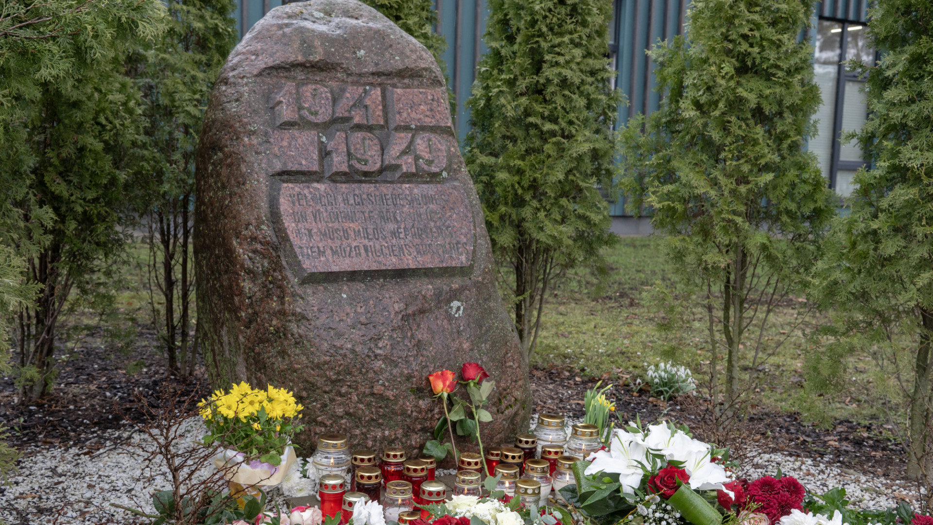 Komunistiskā genocīda upuru piemiņas dienai veltīts piemiņas brīdis