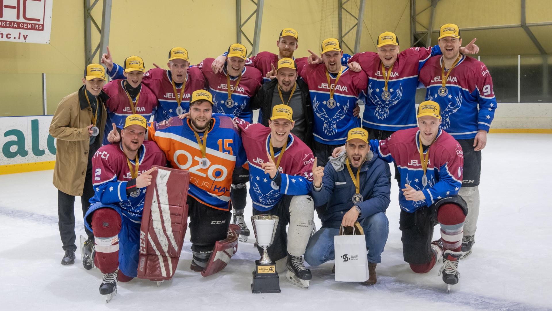 HK "Jelgava/Tenapors" izcīna Olaines Kauss hokejā čempionu titulu amatieru līgā